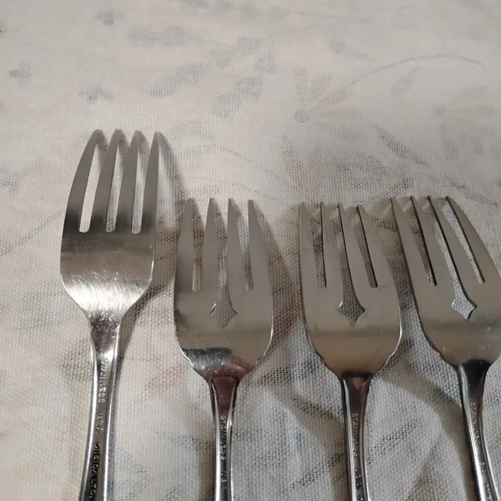4 Pieces Oneida Berkeley Square Forks 1 Dinner 3 Salad Stainless USA
